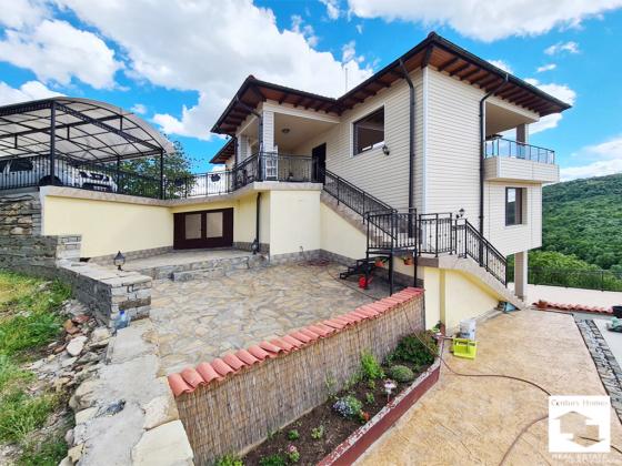 Image No.3-5 Bed House for sale