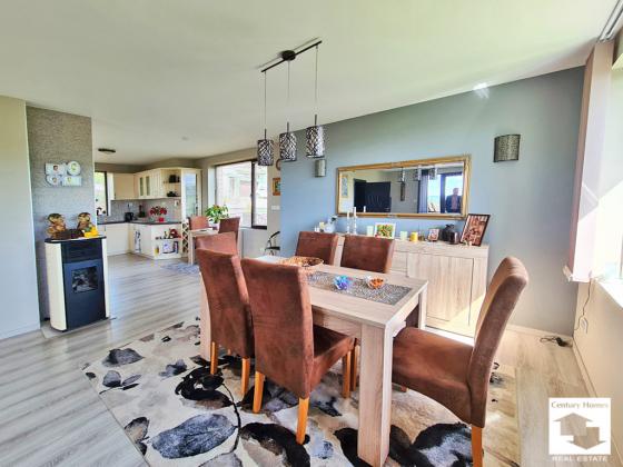 Image No.7-5 Bed House for sale