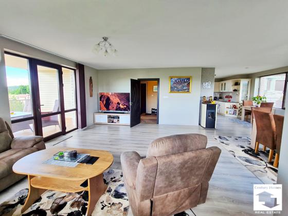 Image No.10-5 Bed House for sale