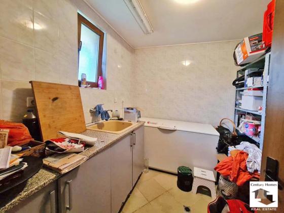 Image No.27-4 Bed House for sale