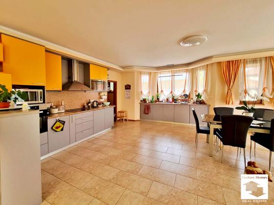 Image No.5-4 Bed House for sale