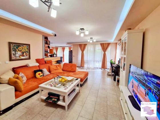 Image No.10-4 Bed House for sale