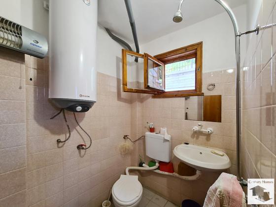 Image No.12-4 Bed House for sale