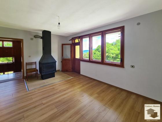 Image No.7-4 Bed House for sale