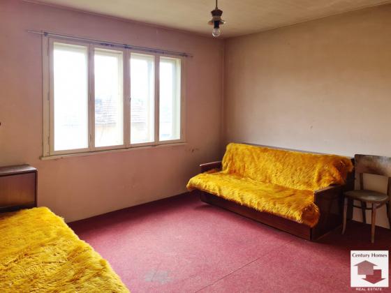 Image No.11-3 Bed House for sale