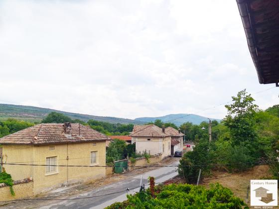 Image No.18-3 Bed House for sale