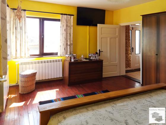 Image No.19-4 Bed House for sale