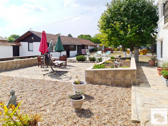 Image No.3-4 Bed House for sale