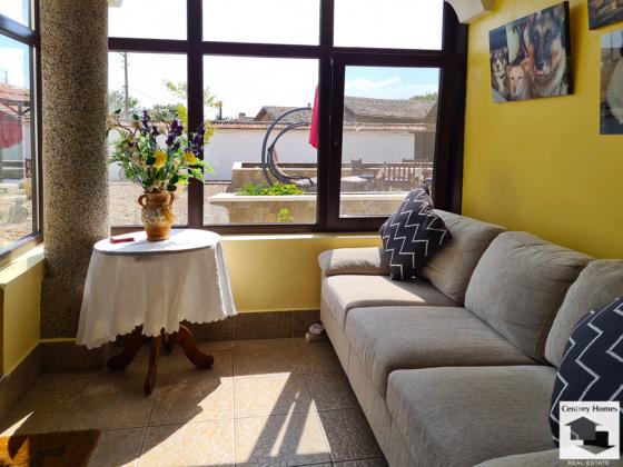 Image No.21-4 Bed House for sale