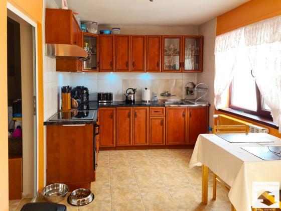 Image No.5-4 Bed House for sale