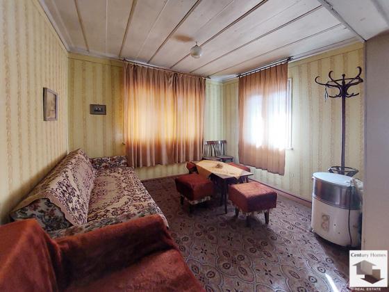 Image No.9-4 Bed House for sale