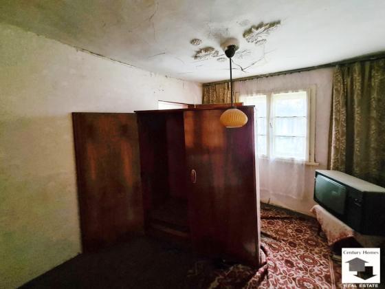 Image No.10-3 Bed House for sale