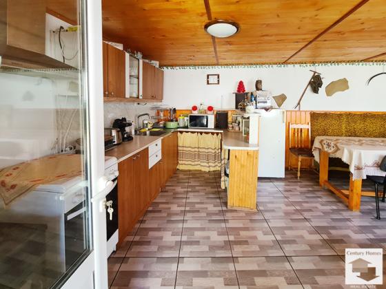 Image No.12-6 Bed House for sale