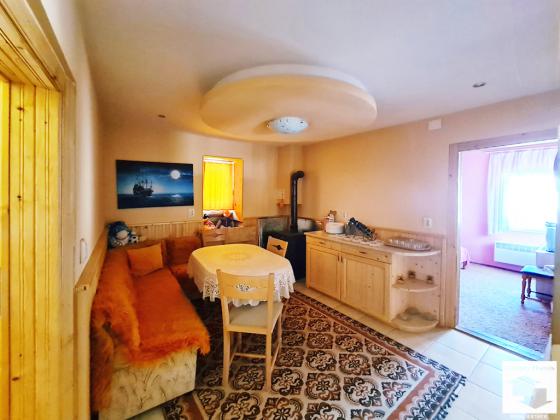 Image No.4-6 Bed House for sale