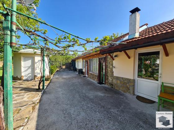 Image No.10-6 Bed House for sale