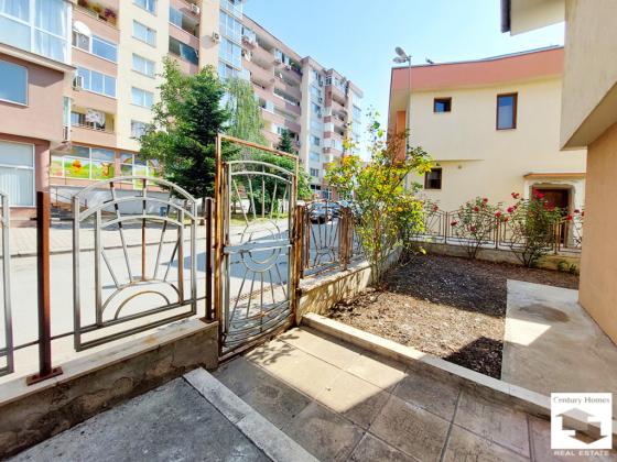 Image No.32-5 Bed House for sale