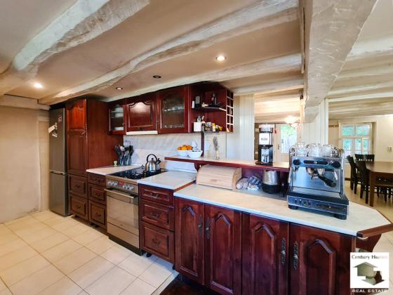 Image No.8-3 Bed House for sale