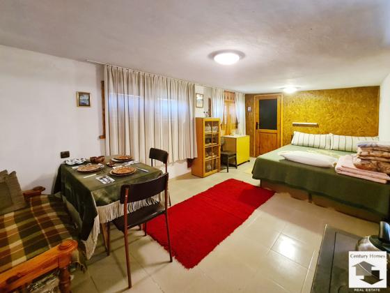 Image No.18-3 Bed House for sale