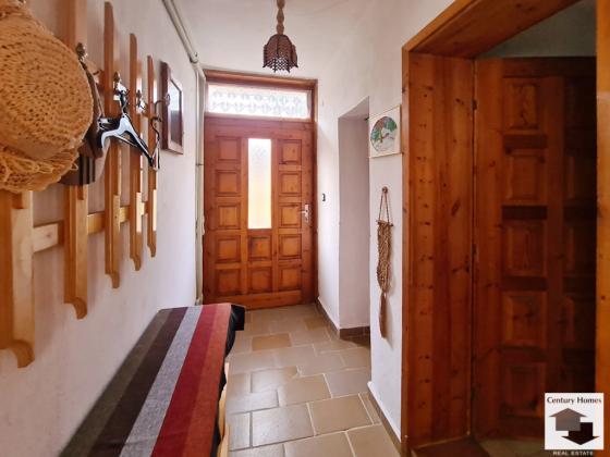 Image No.8-3 Bed House for sale