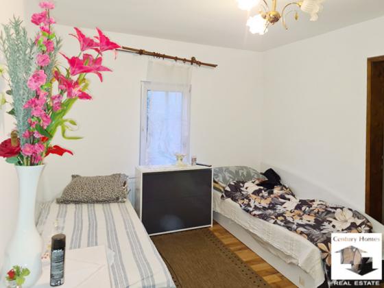 Image No.6-3 Bed House for sale