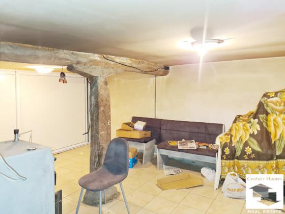 Image No.9-3 Bed House for sale