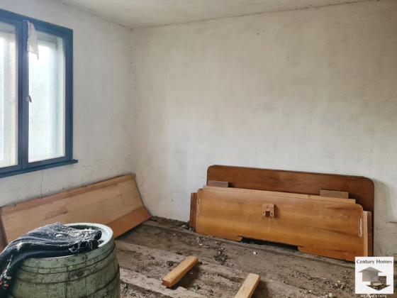 Image No.7-5 Bed House for sale