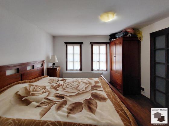 Image No.15-13 Bed House for sale