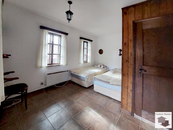 Image No.24-13 Bed House for sale