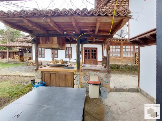 Image No.35-13 Bed House for sale