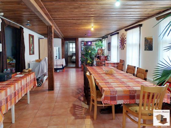 Image No.9-13 Bed House for sale