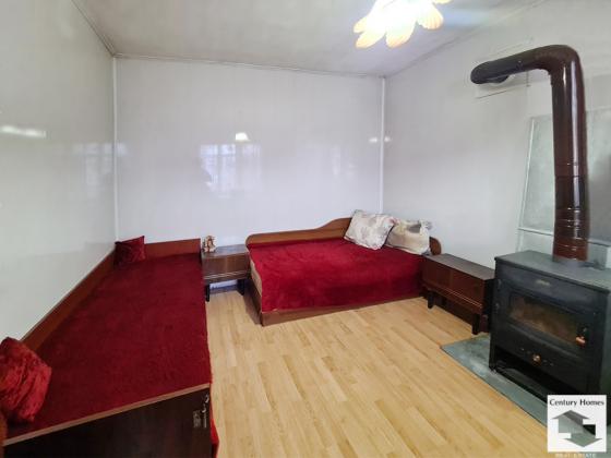 Image No.17-4 Bed House for sale