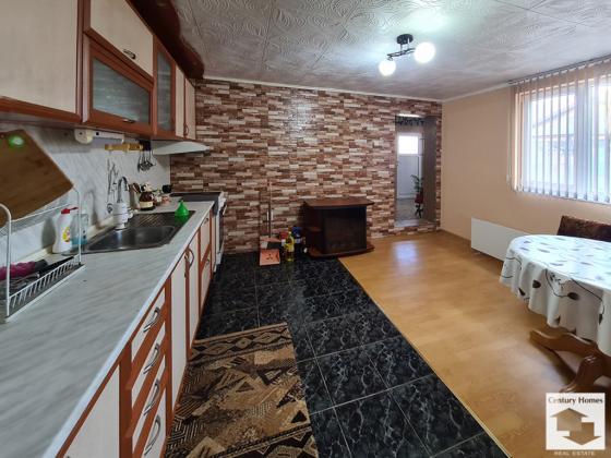 Image No.4-4 Bed House for sale