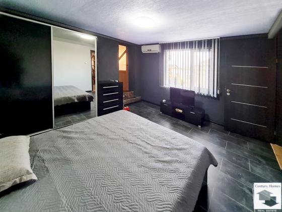 Image No.7-4 Bed House for sale