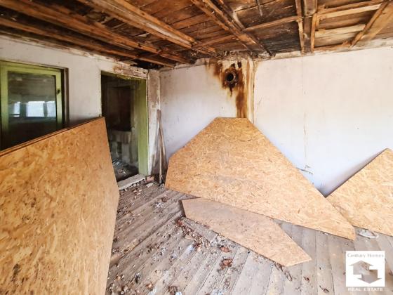 Image No.11-2 Bed House for sale