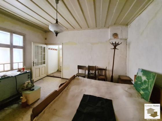 Image No.4-2 Bed House for sale