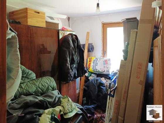 Image No.10-3 Bed House for sale