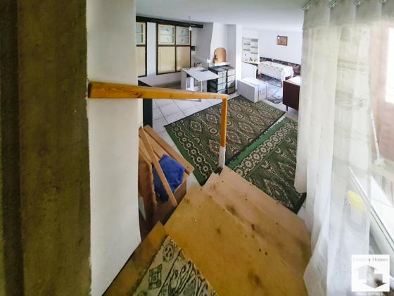 Image No.10-3 Bed House for sale