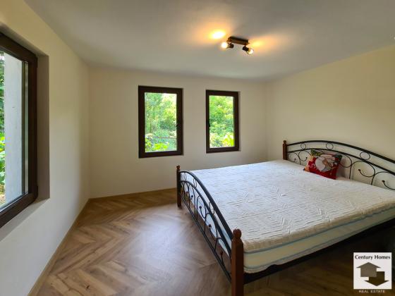 Image No.12-3 Bed House for sale