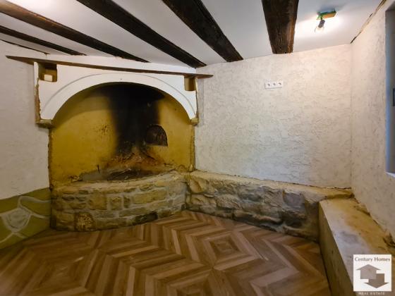 Image No.8-3 Bed House for sale