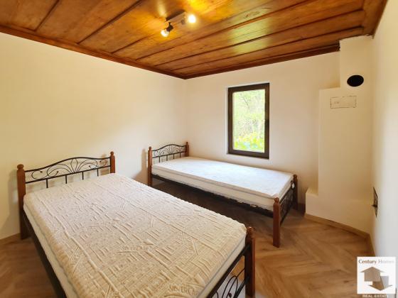 Image No.9-3 Bed House for sale