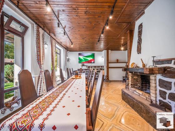 Image No.7-7 Bed House for sale