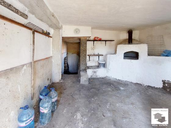 Image No.13-2 Bed House for sale