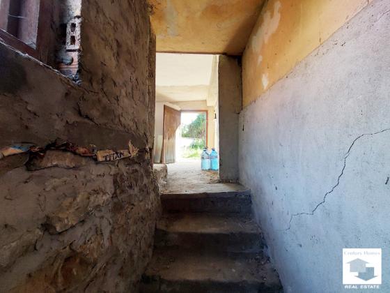 Image No.14-2 Bed House for sale