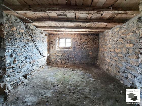 Image No.15-2 Bed House for sale