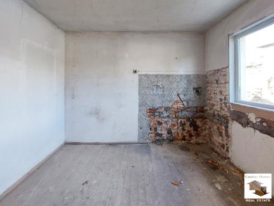 Image No.7-2 Bed House for sale