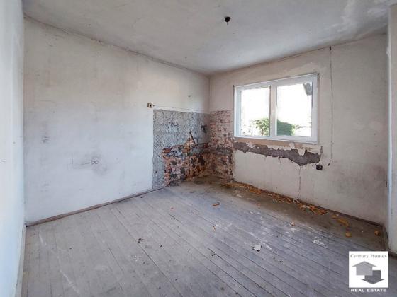 Image No.8-2 Bed House for sale