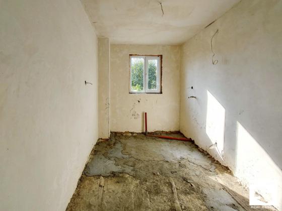 Image No.10-2 Bed House for sale