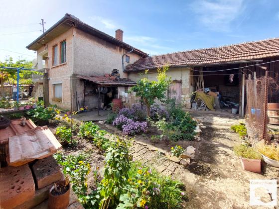 Image No.17-4 Bed House for sale