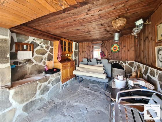 Image No.21-2 Bed House for sale