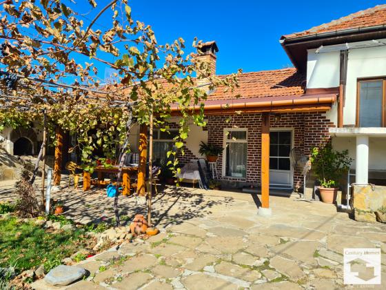 Image No.4-2 Bed House for sale